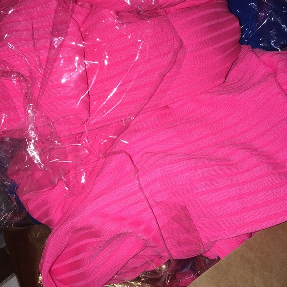 Last one ☝🏼 🌸 neon pink mock neck bodycon dress - Picture 4 of 5